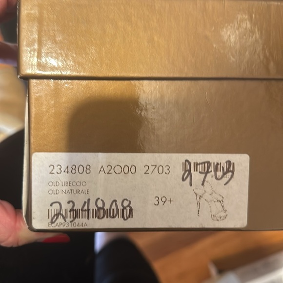 Gucci sandals sz 39.5 - Picture 8 of 9